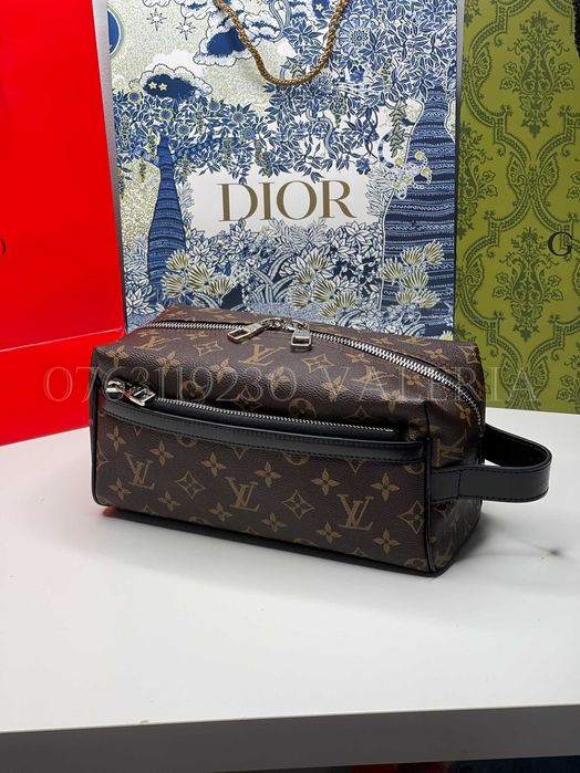 Borseta pentru Cosmetice Louis Vuitton toiletry Kit