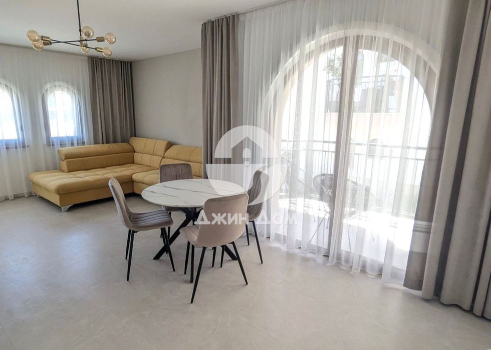 Продава се Двустаен апартамент в с. Кошарица, Област Бургас - 75 кв.м за 1547 €/кв.м - Снимка #2