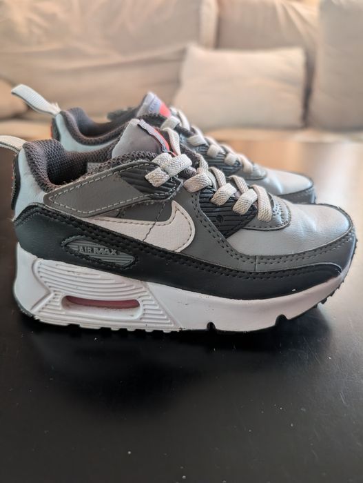 Маратонки Nike AIR 27,5 номер