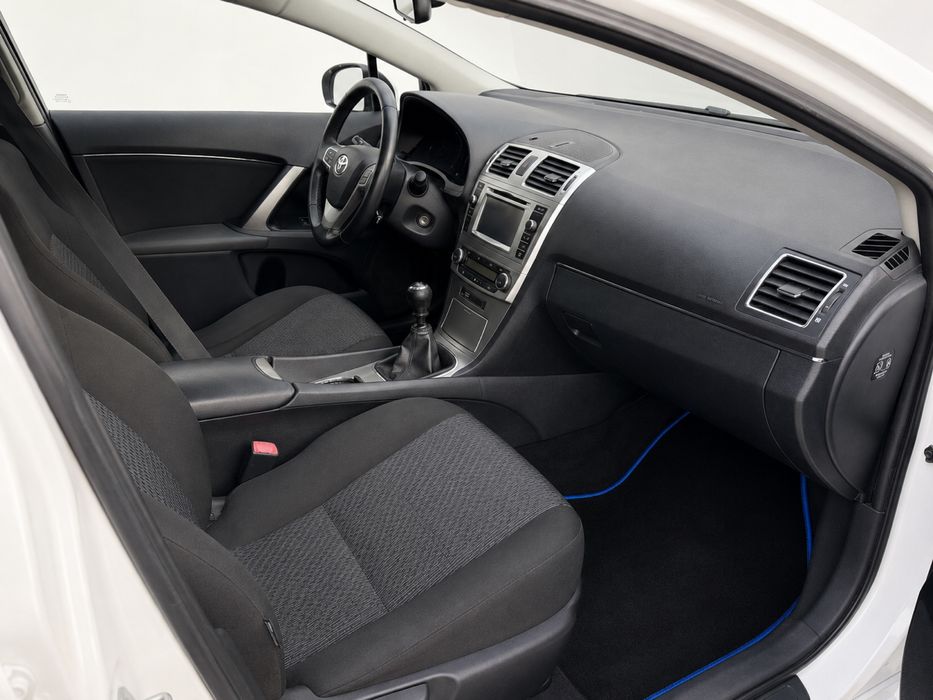 Toyota Avensis 2.0 D-4D – 124 к.с. 2012 г.