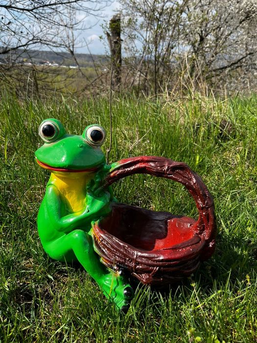 Figurina plastic gros ghiveci