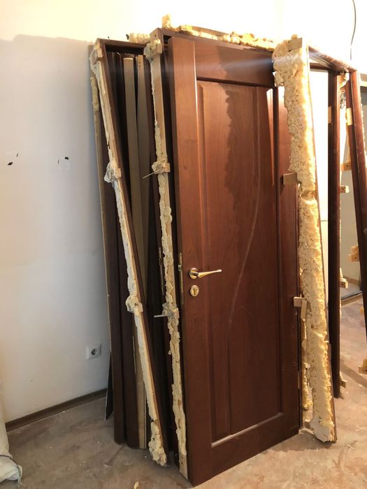 Продаются двери шпон