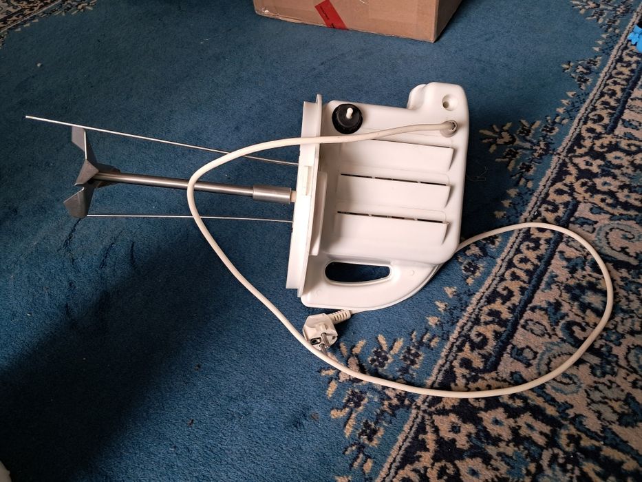 Май былғайтын сатылады. (Масляные пятна)Бағасы 20 000