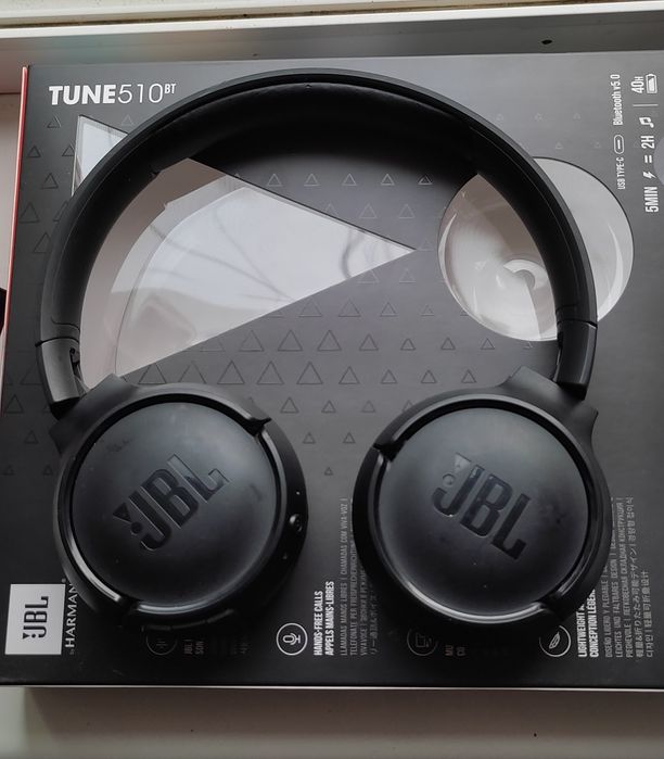 Наушники JBL в хорошем состоянии