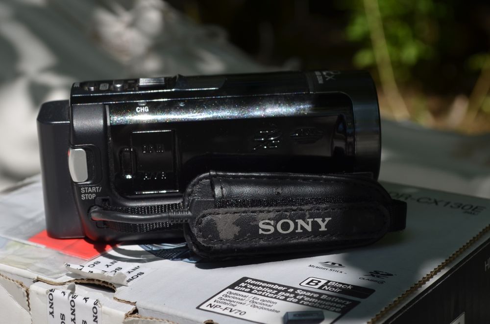 Дигитална видеокамера SONY CX130E