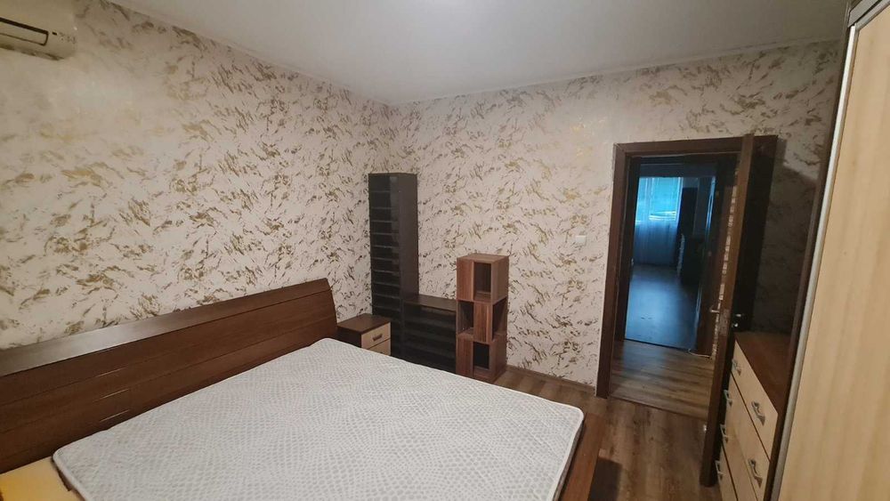 Дава се под наем Тристаен апартамент в Бургас, Братя Миладинови - 75 кв.м за 484.5 € - Снимка #3