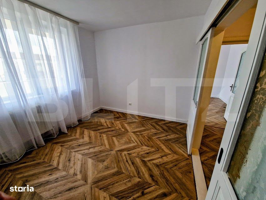Apartament cu 3 camere, Corneliu Coposu