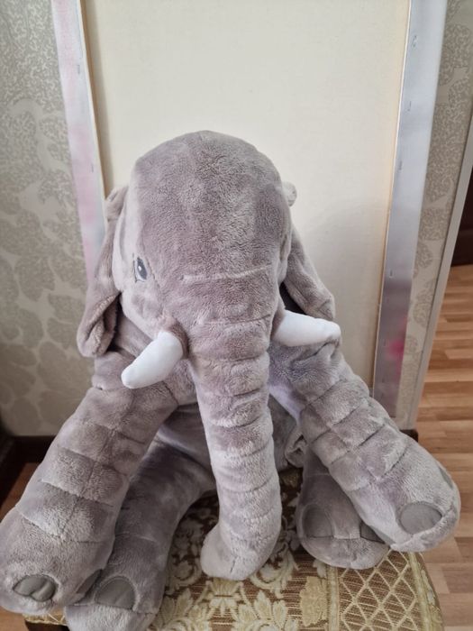 Слоник с пледом.