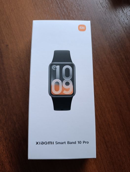 Продам Xiaomi smartband 10 pro новые не активировнные!