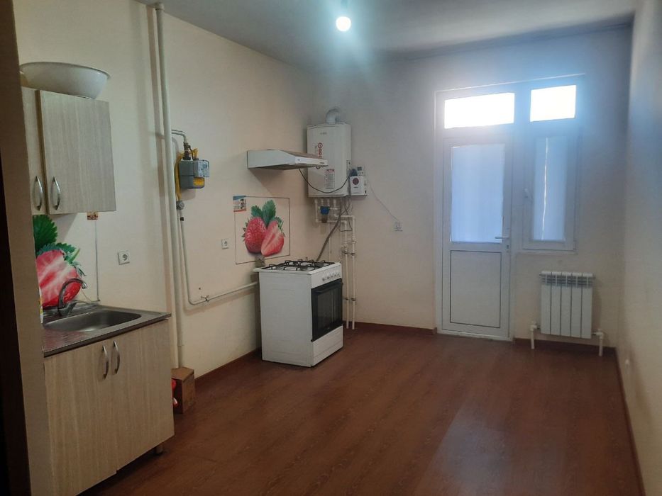 Sergili yangi choshtepada 3 xona srochniy sotiladi 68000