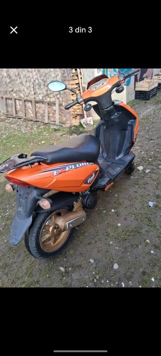 Vand scuter de 50 amporinre la buton perfect functional