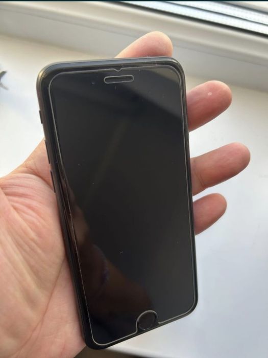 Смартфон IPhone SE 3gen 64GB