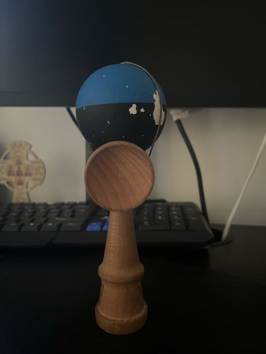 Kendama x vand ambele sau la bucata