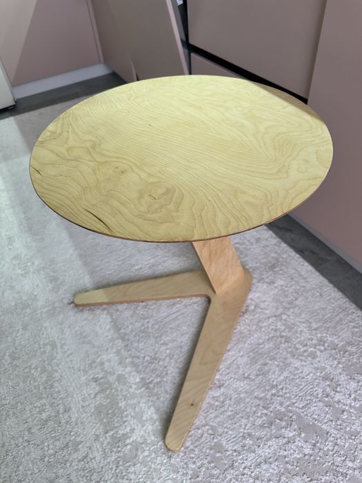 Журнальный столик