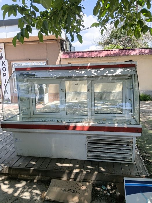 Витринный холодильник бу