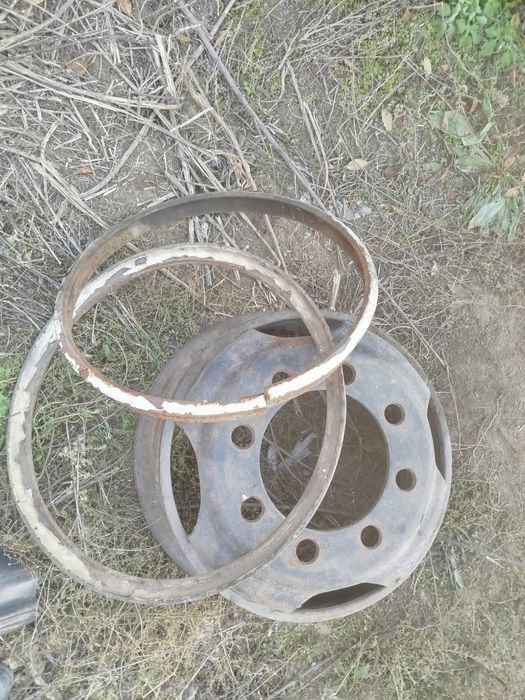 Продам запчасти на зил