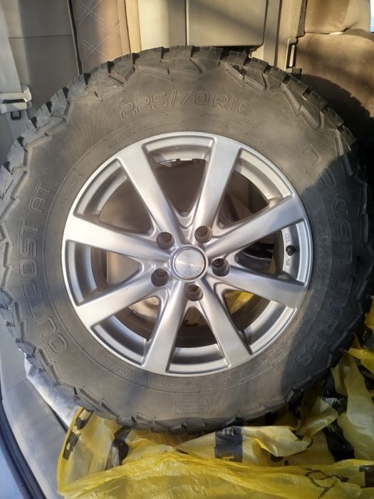 Продам резину с Дисками.