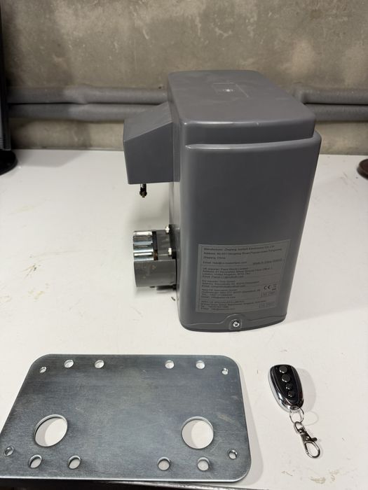 Motor - automatizare poarta culisanta