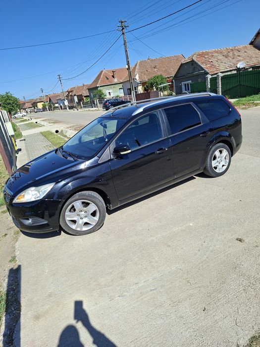 Ford focus 2009.sau schimb cu utilaje