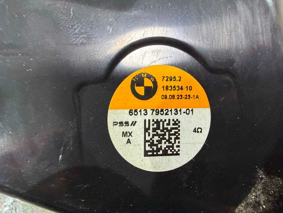 Set boxe medie si inalte 65137952131 / 65137952132 BMW X6 G06