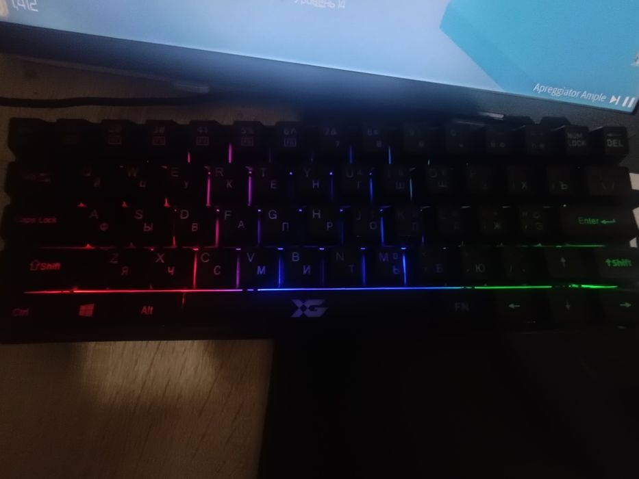 Продам клавиатуру pixel master