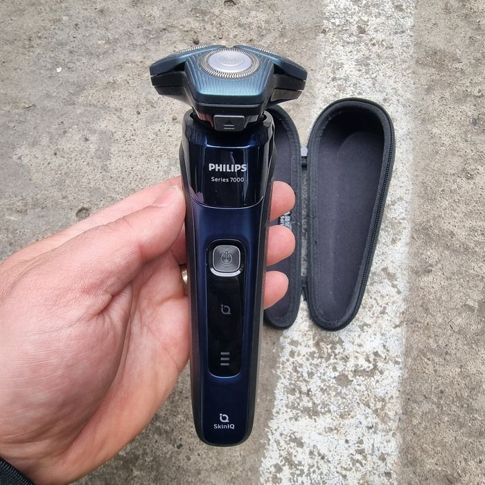 Aparat barbierit philips 7000