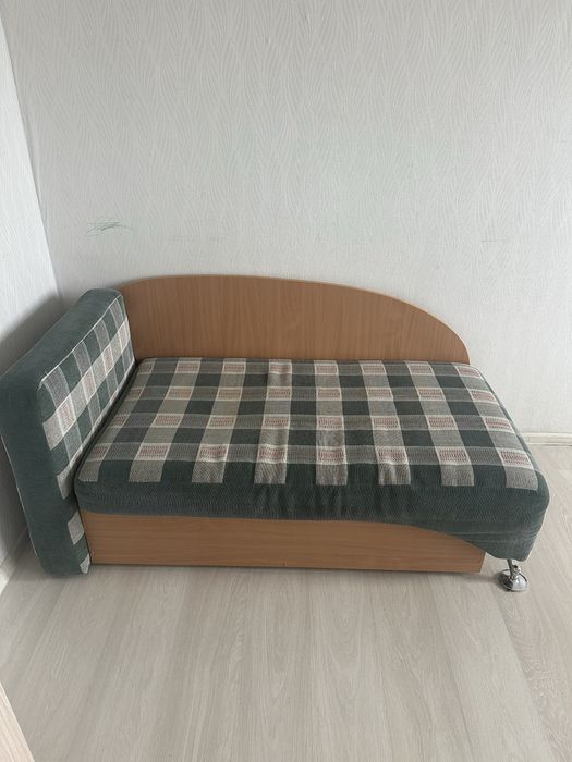 Продам диван софа с ящиком для хранения