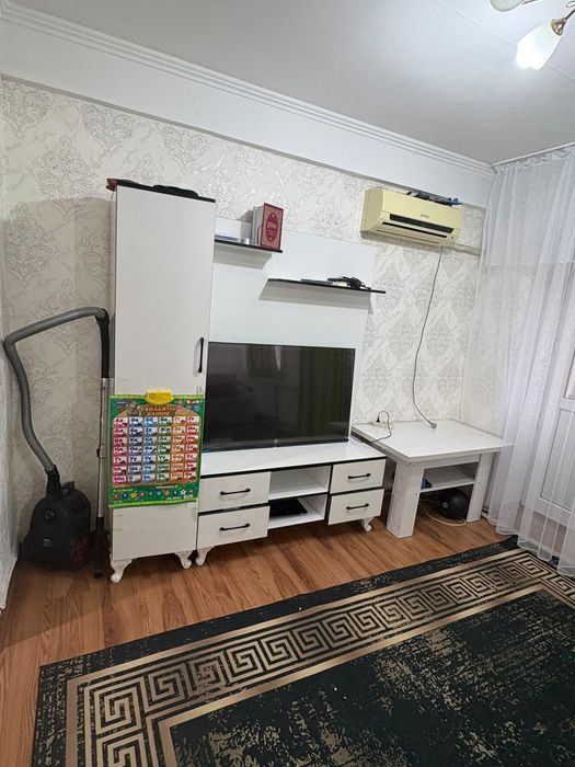 Шкаф для гостиной