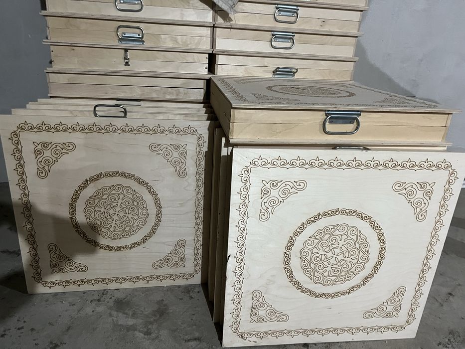 Продам стул круглый, квадратный