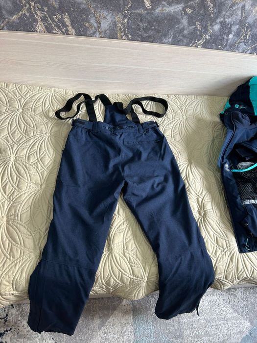 Продам лыжный костюм