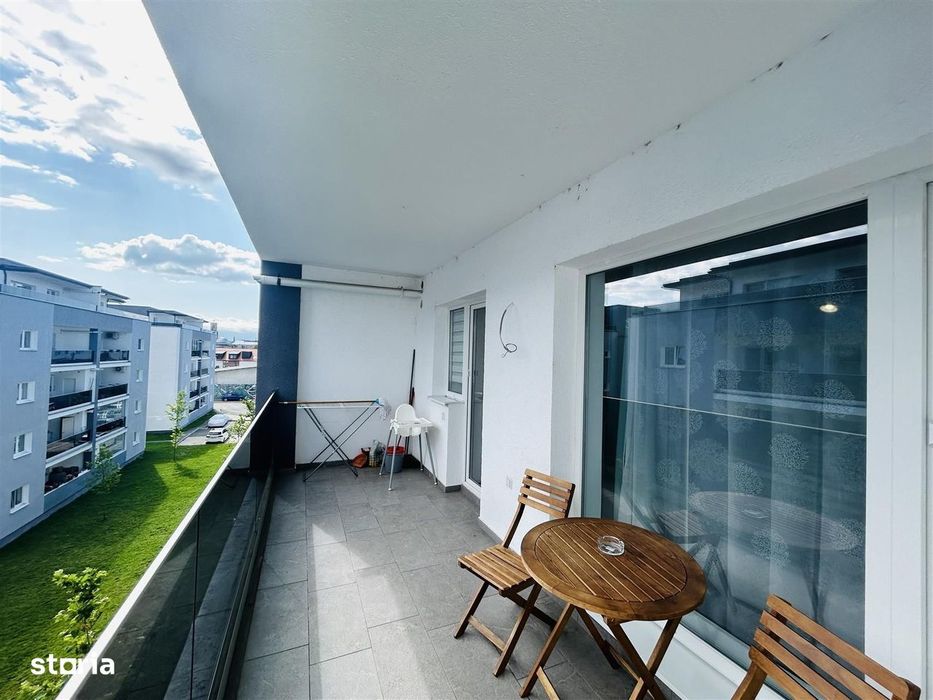 Apartament cu 3 camere, balcon, etaj 3 - Zona Piata Cluj