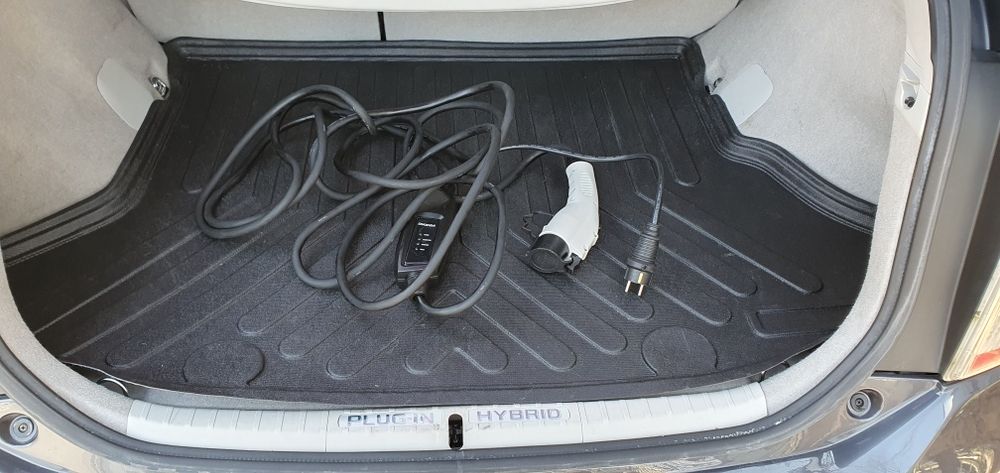 Toyota Prius 3 Plug-In Hybrid 2015