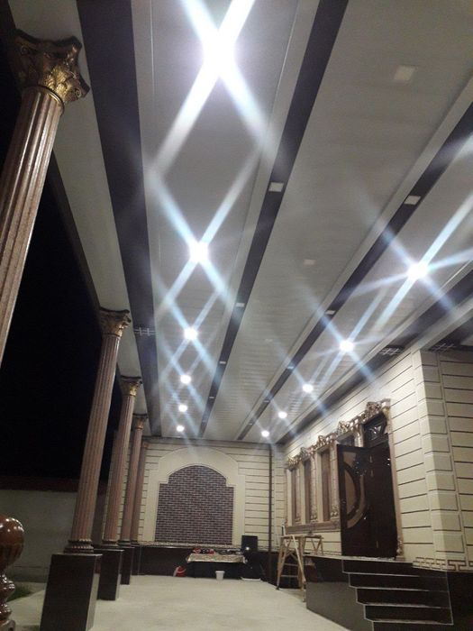 Hovli sotiladi. Navoiy v. Karman tn. 8 sotixli 7 xonali uy