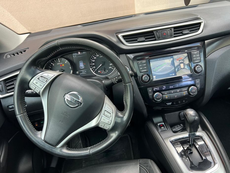 Nissan Qashqai Tekna 1.6 D*Automat*Full Options*Panoramic*Piele*Xenon