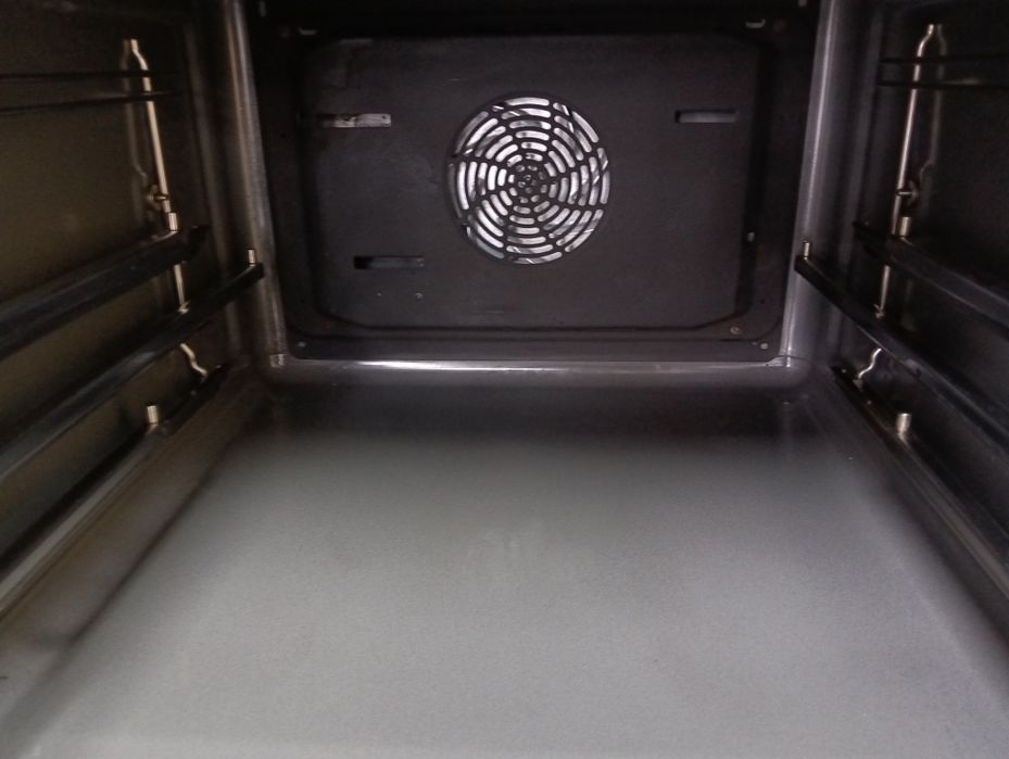 Фурна за вграждане с прибираща се врата Neff Made in Germany Гаранция