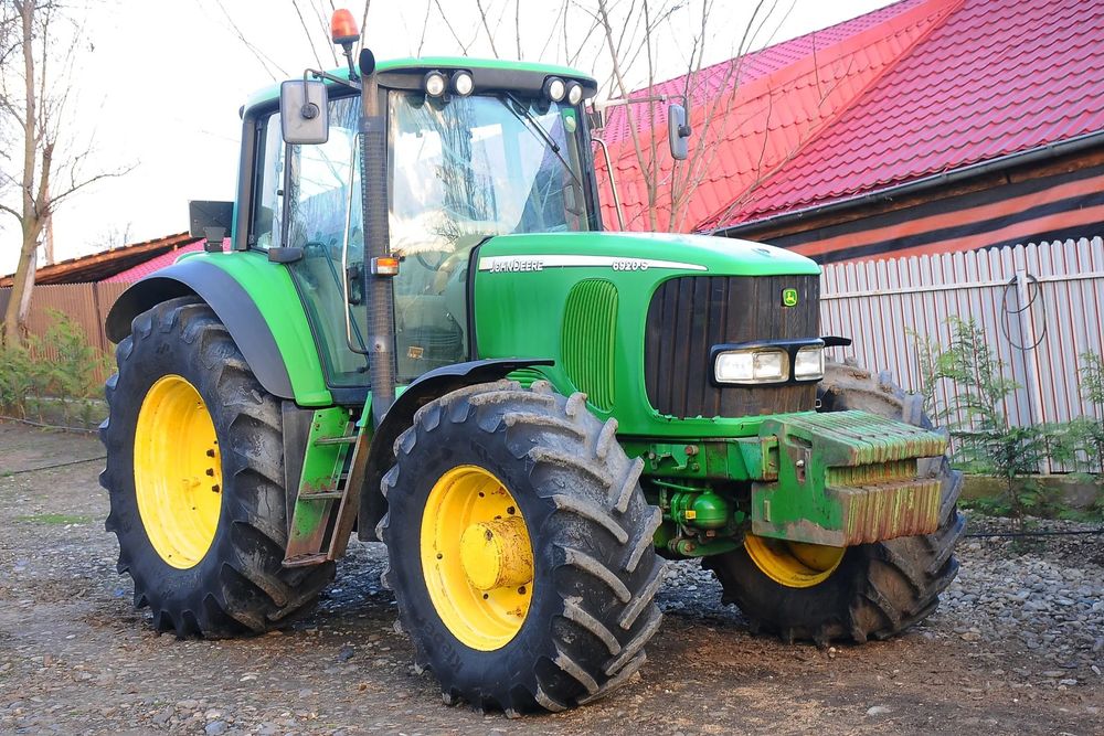 John Deere Tractor JD 6920S an 2004 150 CP 4x4 Cutie Powershift 6.900 ore AC