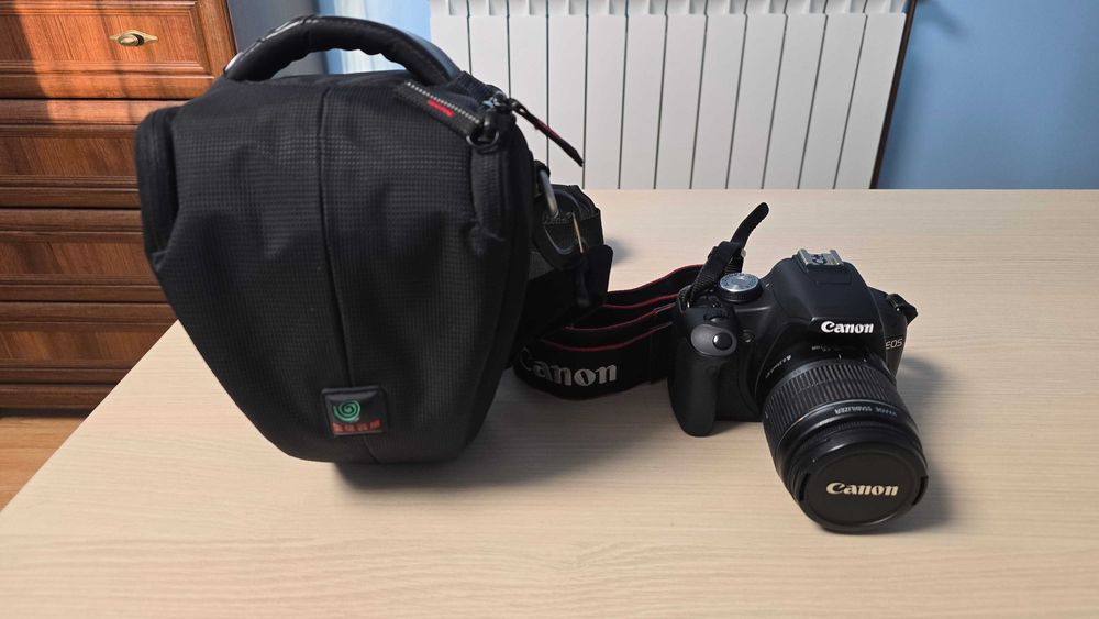 Canon EOS 500D, 15.1MP + Obiectiv EF-S 18-55mm