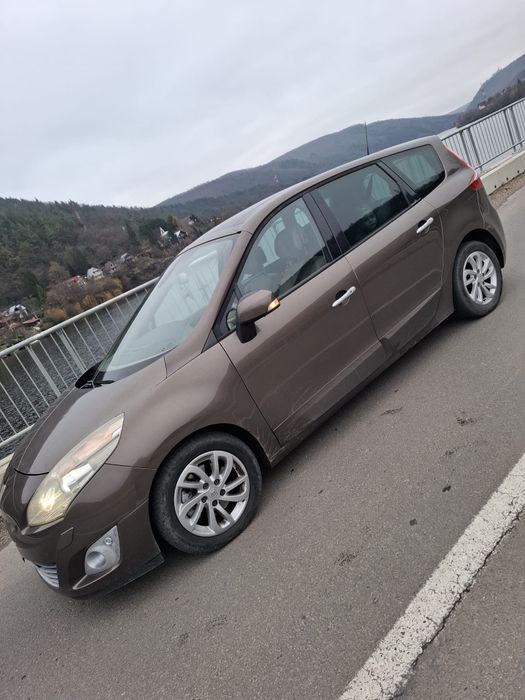 Vând renault grand scenic 1.9 in stare perfecta de funcționare