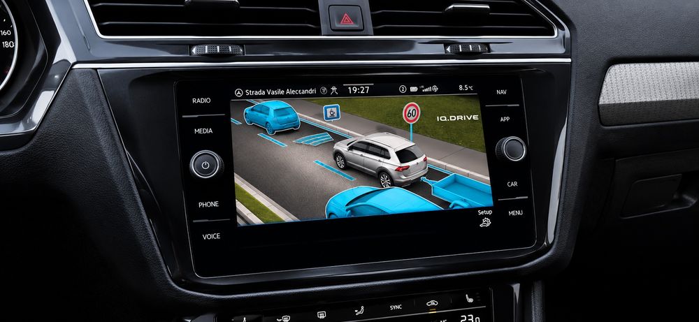 Vw Tiguan 2.0 Tdi 150 C.P Distribuție NOUĂ,  DSG , Cameră , Km  REALi Fără daune!  !