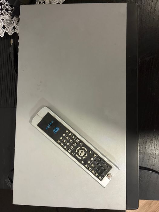 DVD Player E-Boda DV-555X cu telecomandă originală – Funcțional