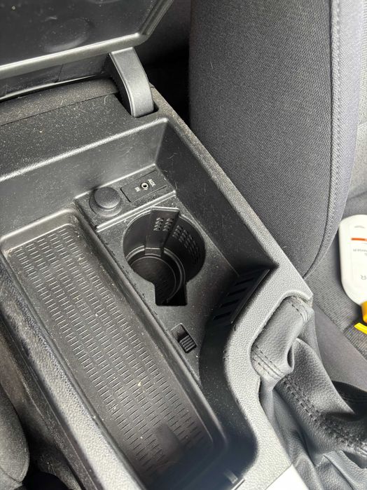 Продавам БМВ е90 320d 163 кс