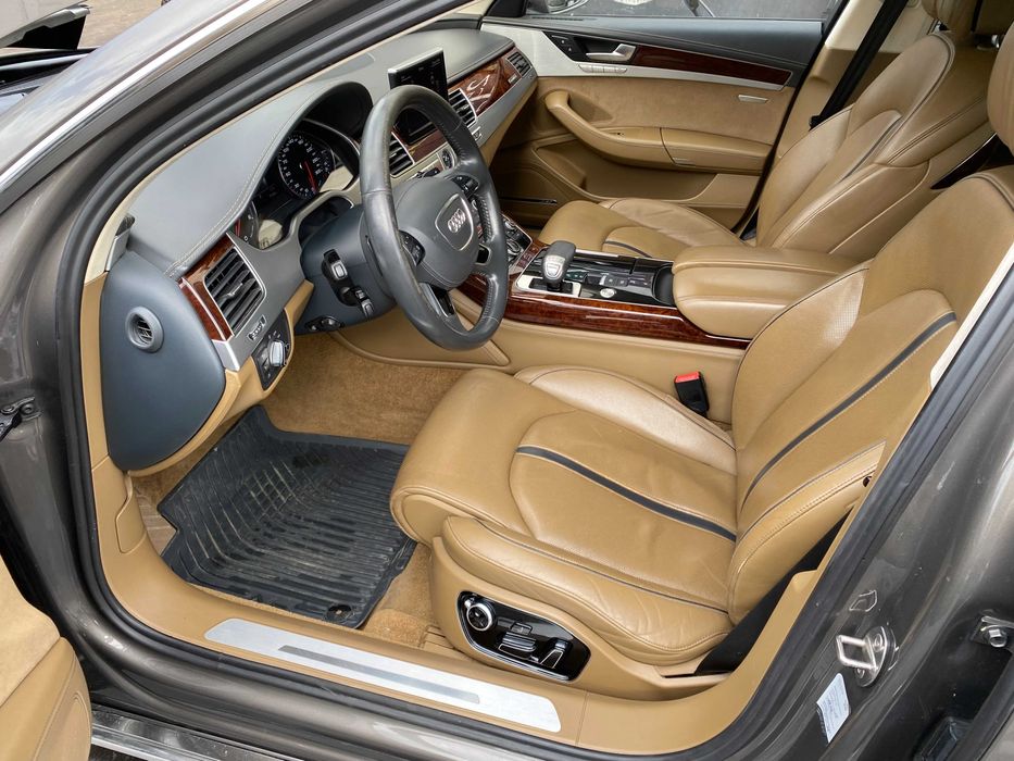 Dezmembrez audi a8 4h 4.2 d cod CDSB/bara a8/far matrix/interior/stop