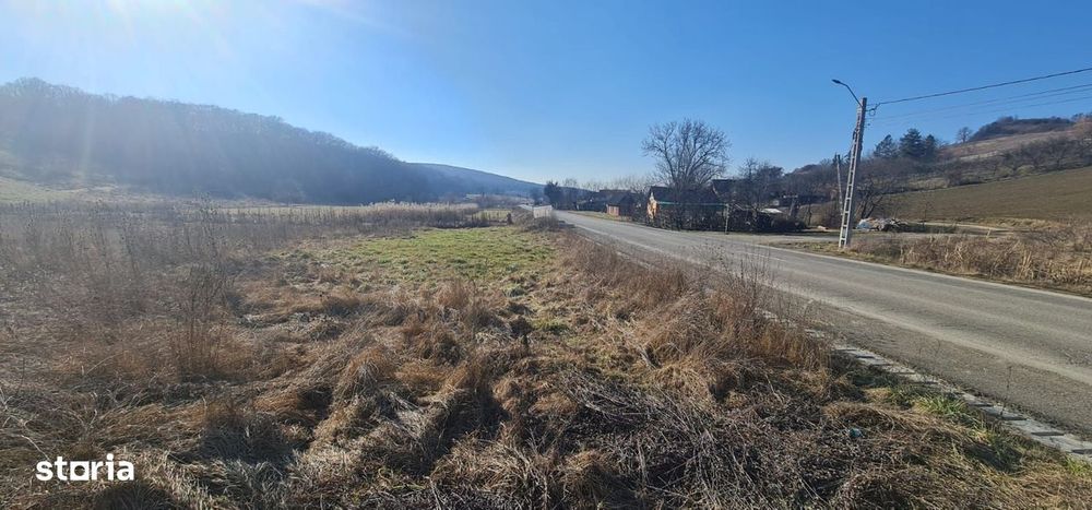 Teren intravilan de vânzare Ivanesti, Com Livezeni