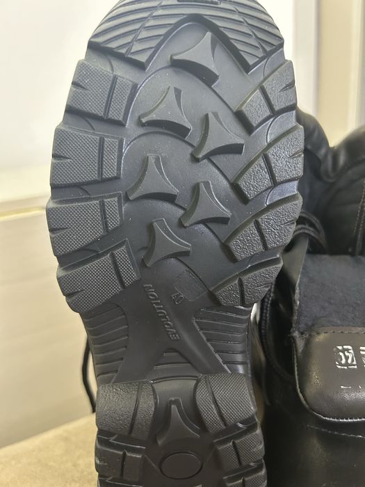 Продаю берцы димнесезонные