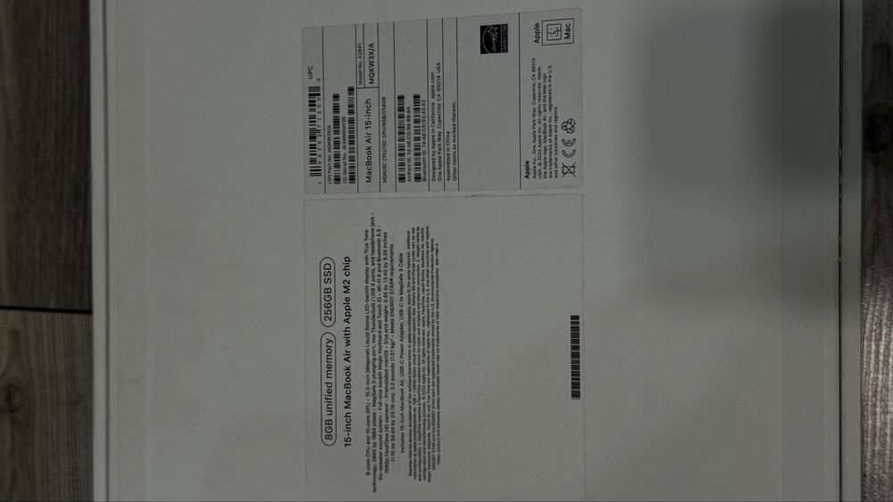 Продам MacBook Air 15" M2