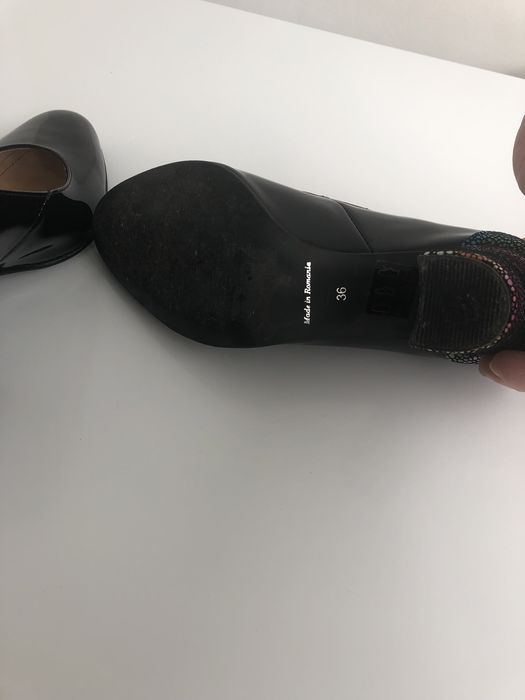 Pantofi piele lac negri