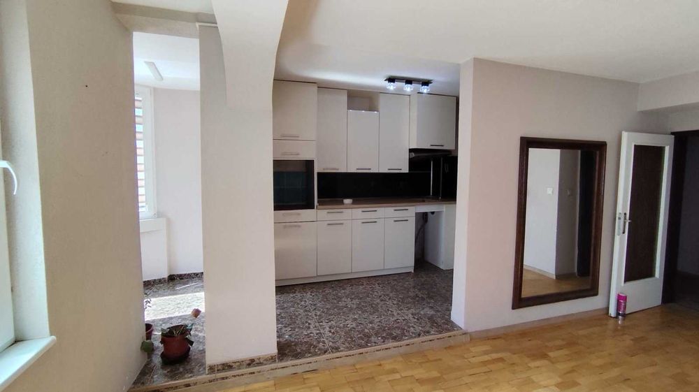 Продава се Тристаен апартамент в Благоевград, Грамада - 93 кв.м за 1682 €/кв.м - Снимка #1