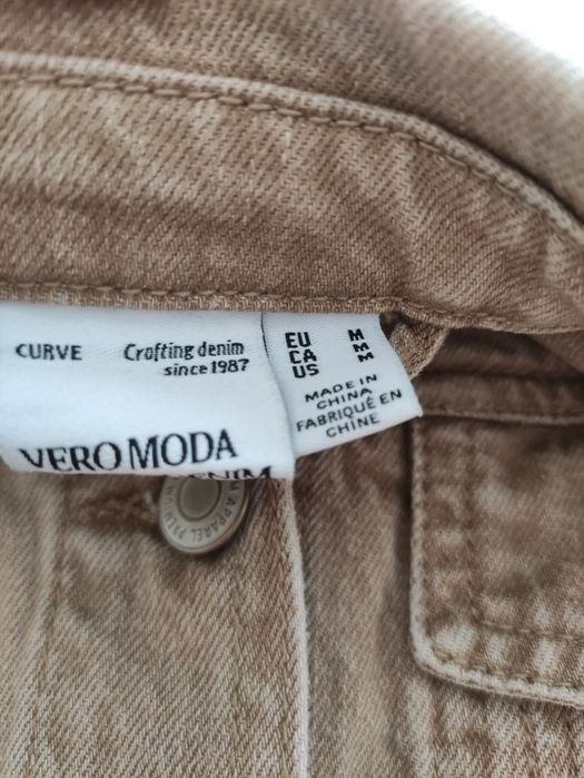 Дамско дънково яке М