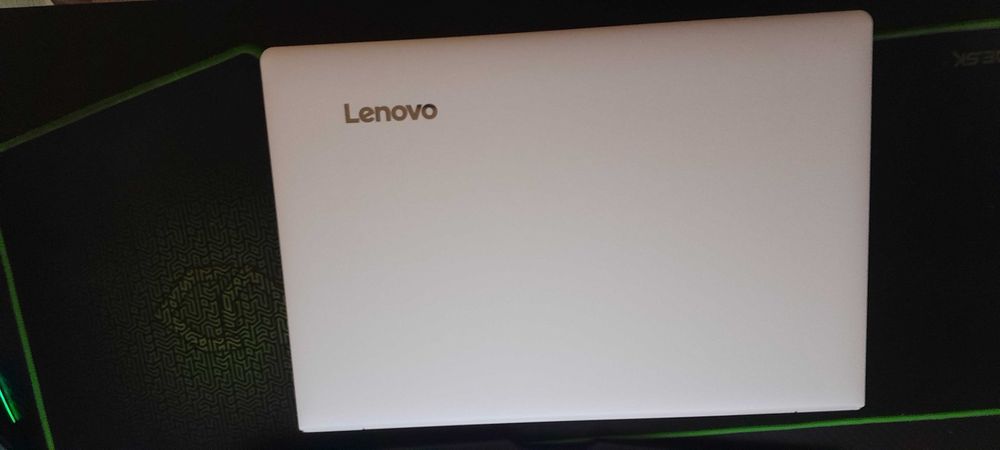 Lenovo  Лаптоп (като нов)