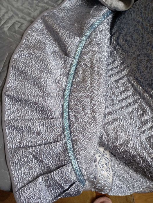 Продам покрывало и две наволочки